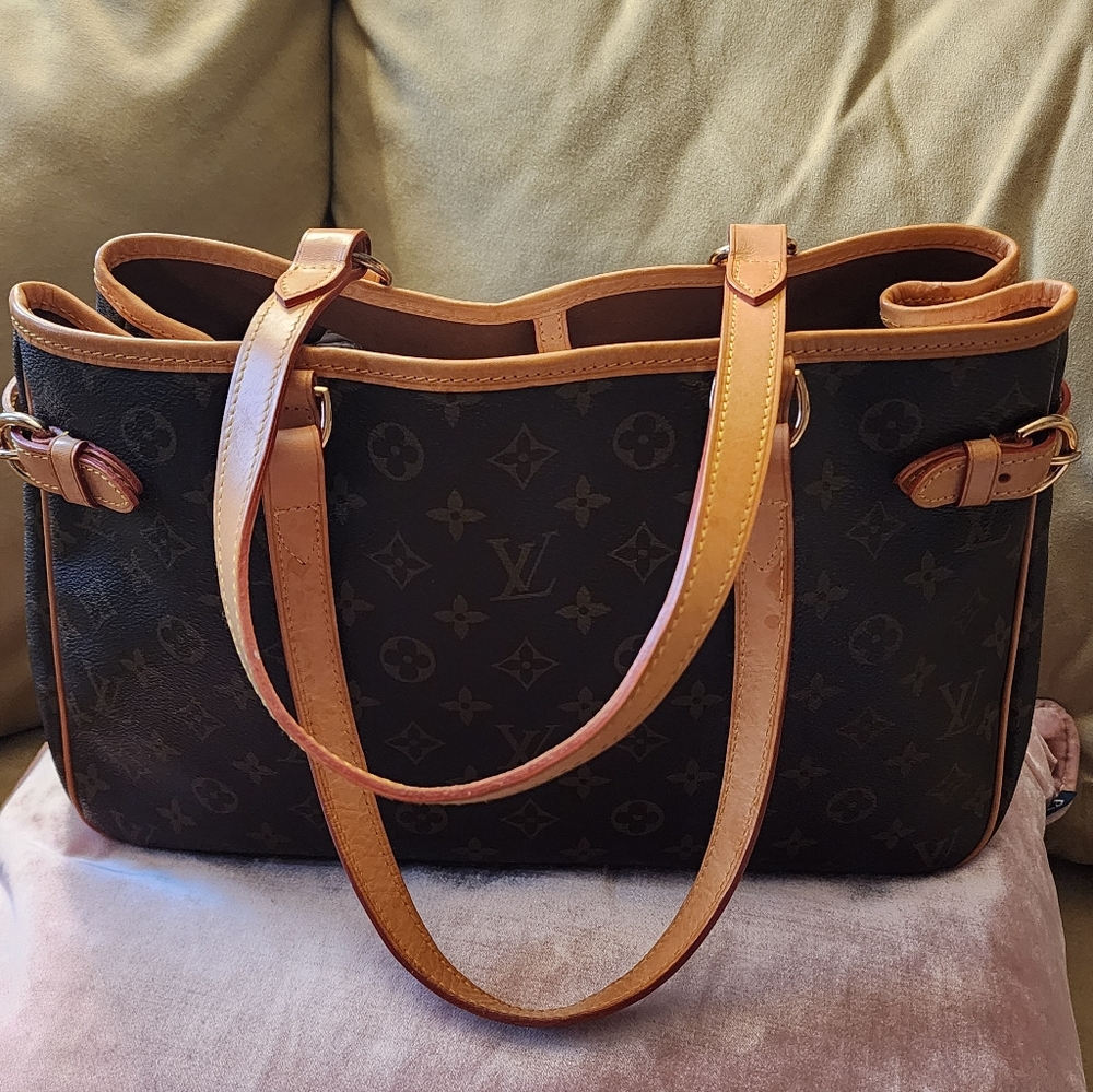 AUTHENTIC!! LV Batignolles Horizontal Handbag